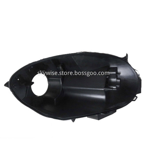 Plastic injection mold for automotive light